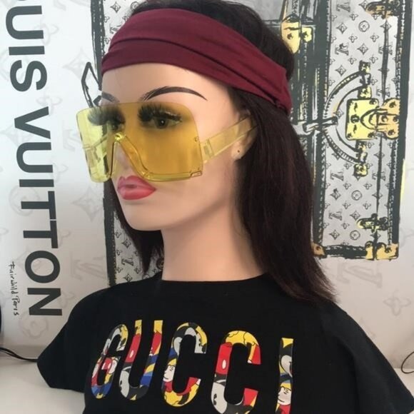 New Authentic Gucci GG1631S 009 Yellow Shield Sunglasses – Oversized Unisex - Picture 5 of 11
